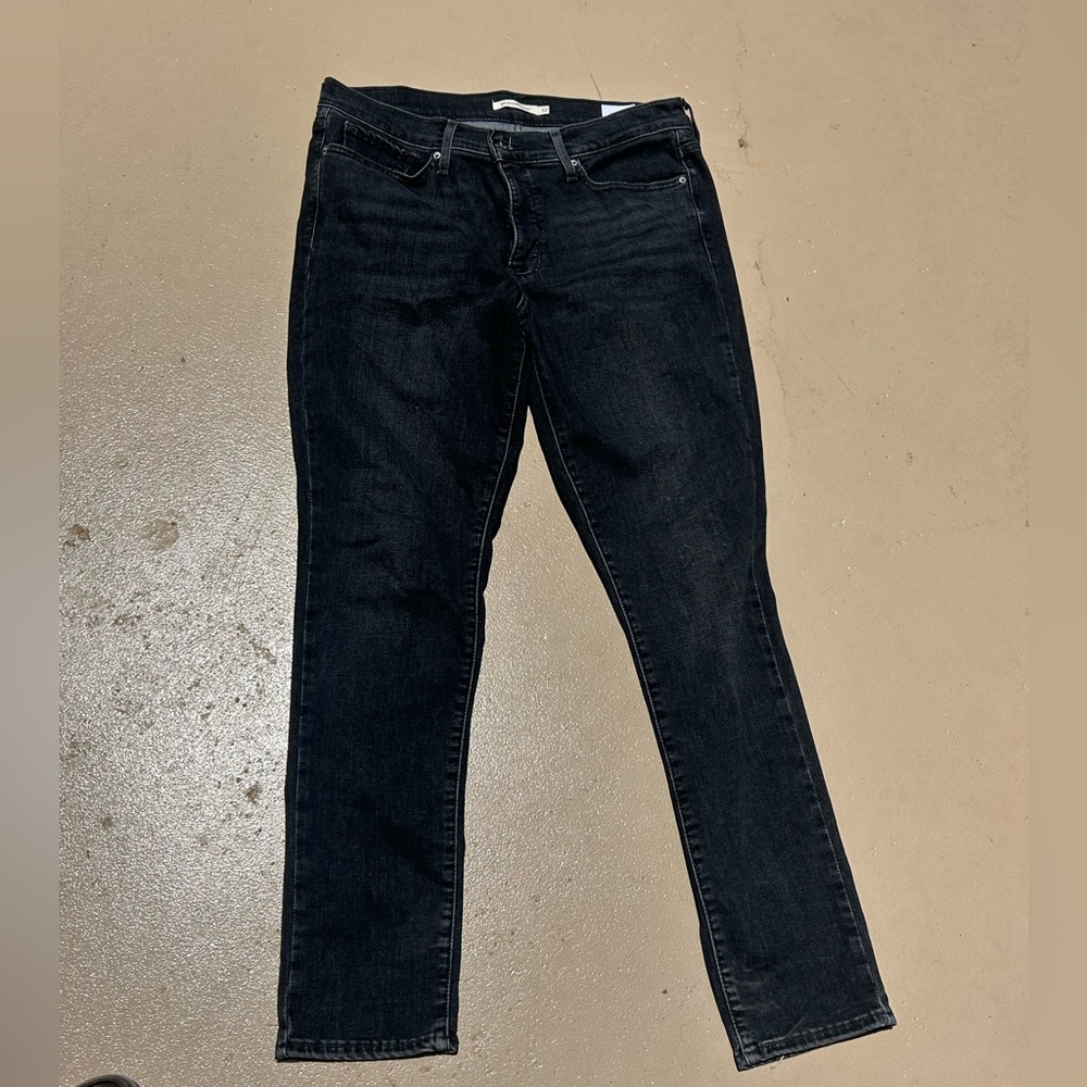 Levi's Women's Black Shaping Skinny Jeans